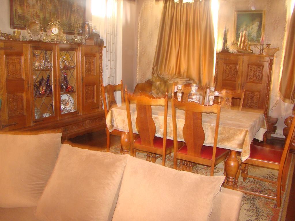 Guest House Temuri バトゥーミ エクステリア 写真
